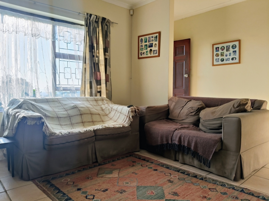 3 Bedroom Property for Sale in Wavecrest Eastern Cape